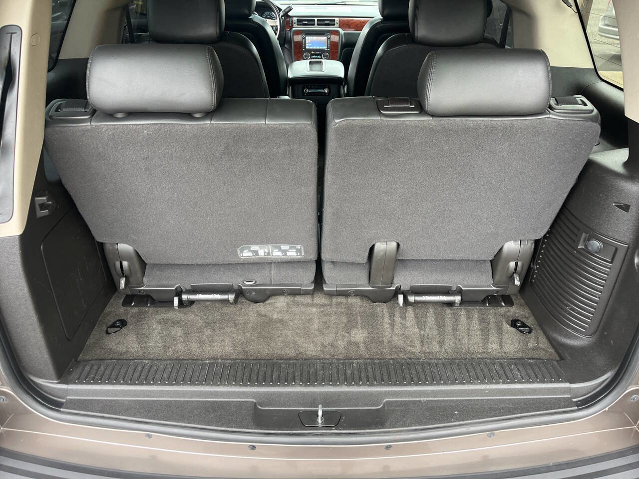 Used 2013 Chevrolet Tahoe LTZ image 35