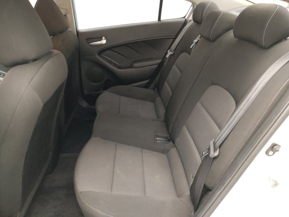 Used 2017 Kia Forte LX image 18