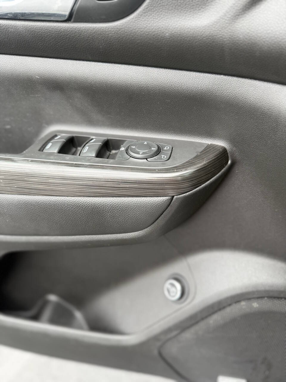 Used 2019 GMC Acadia SLT w/ LPO, Floor Liner Package image 10