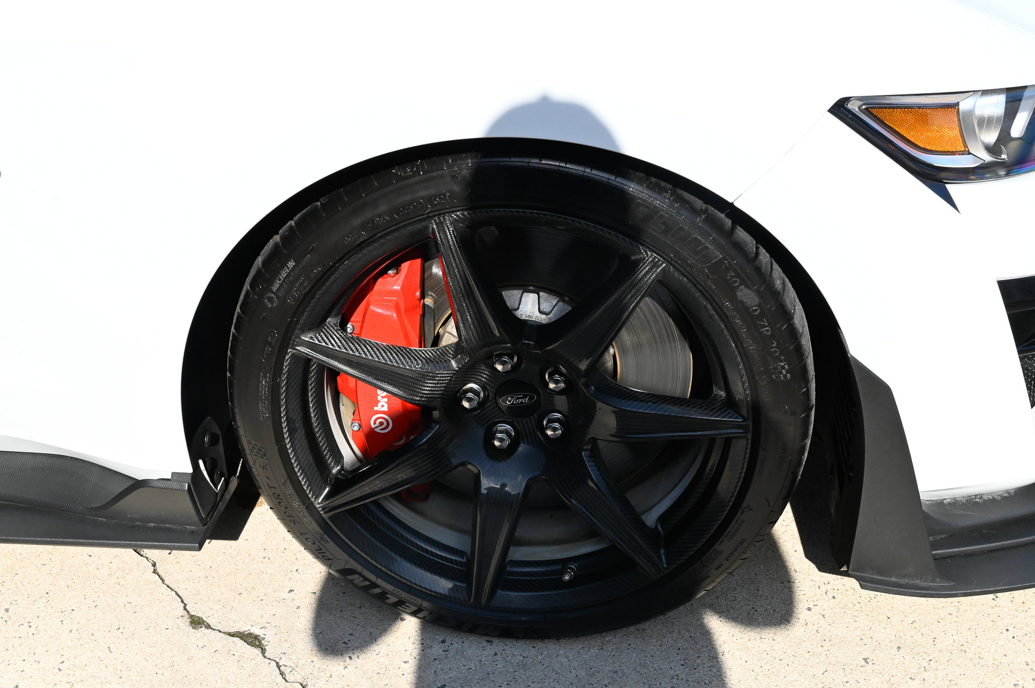 Used 2022 Ford Mustang Shelby GT500 w/ Carbon Fiber Track Pack RWD image 12