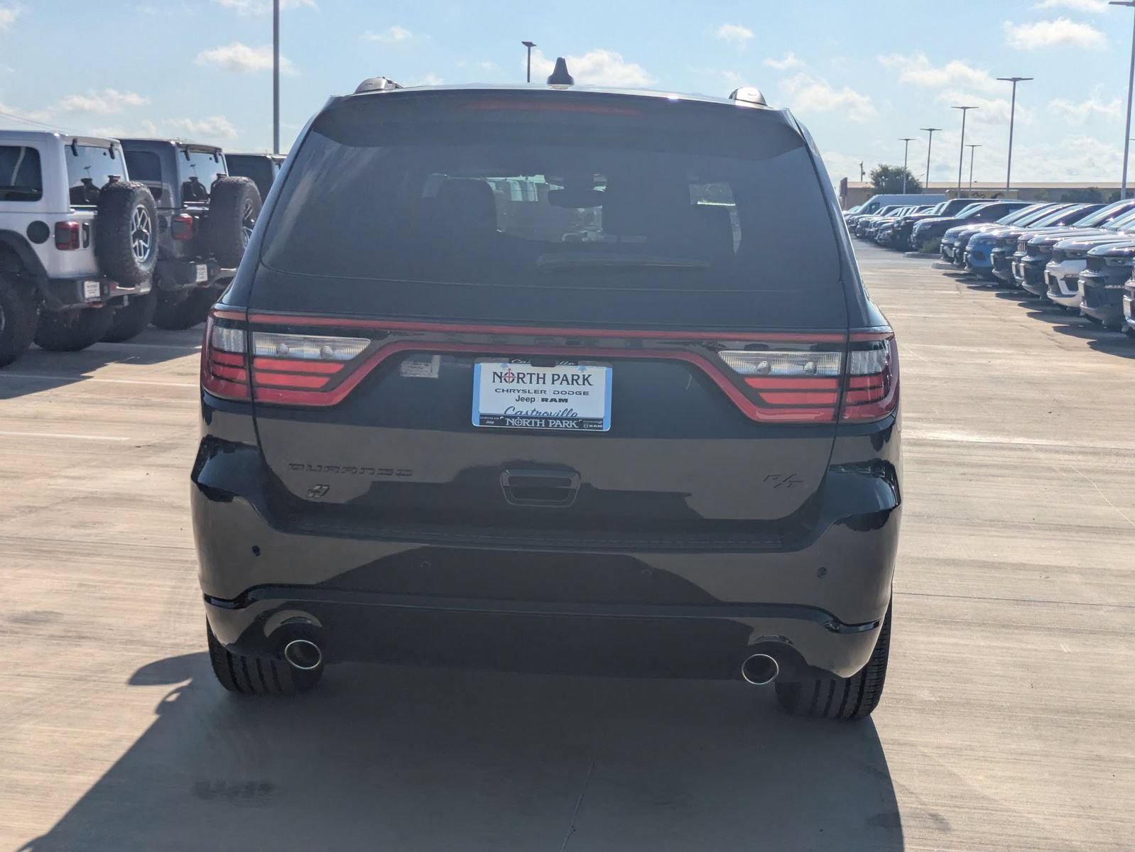 New 2025 Dodge Durango R/T w/ Blacktop Package AWD/4WD image 4