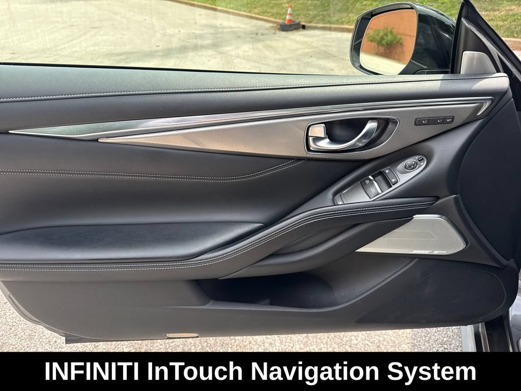 Used 2017 INFINITI Q60 3.0t w/ Premium Plus Package 3.0T AWD/4WD image 15