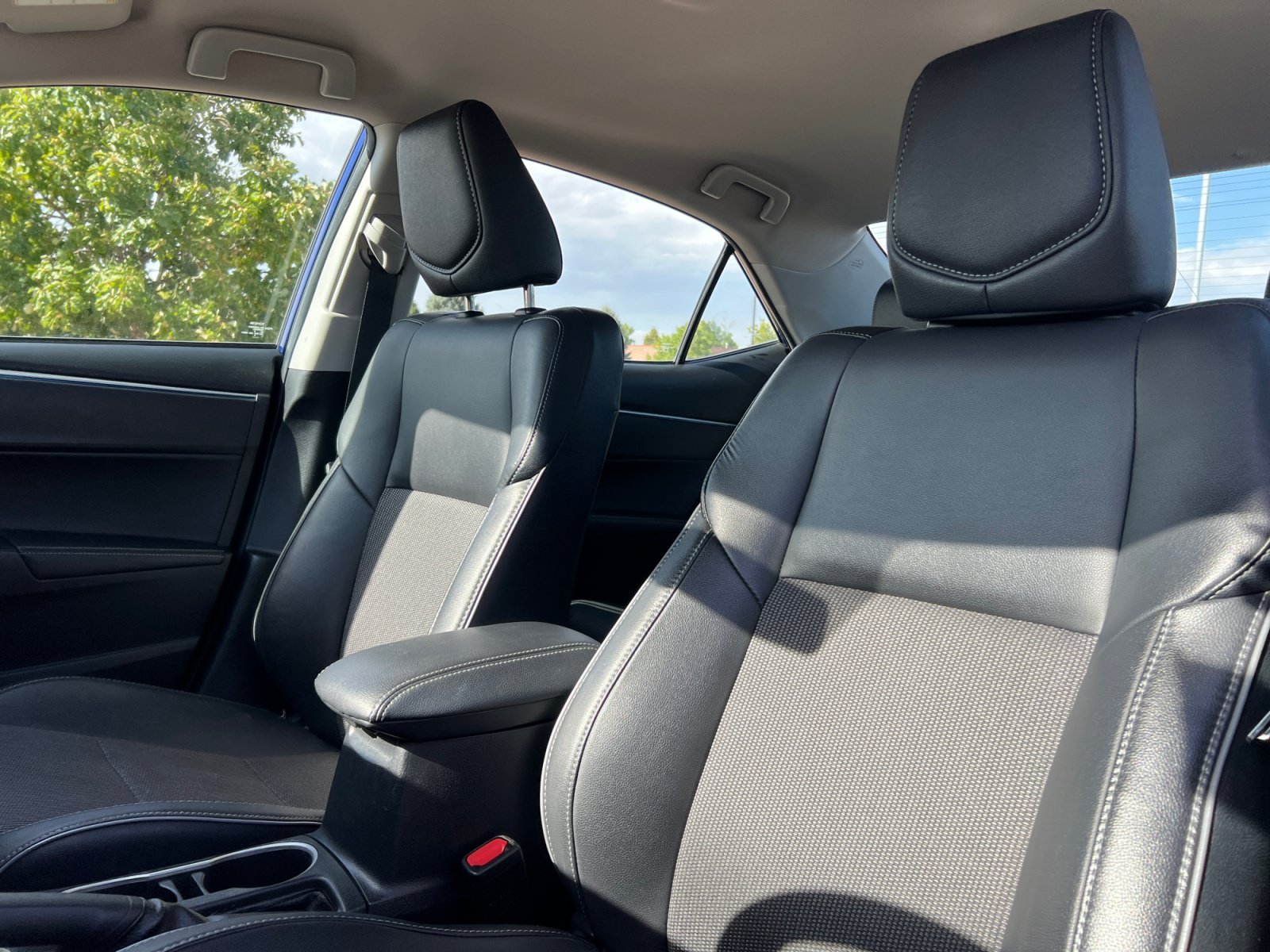 Used 2016 Toyota Corolla S FWD image 14