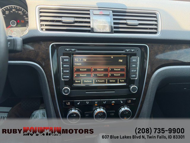 Used 2015 Volkswagen Passat TDI SEL Premium FWD image 18