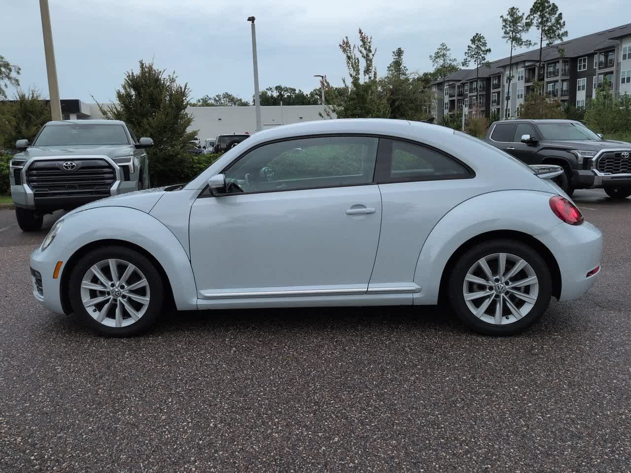 Used 2018 Volkswagen Beetle 2.0T S FWD image 3