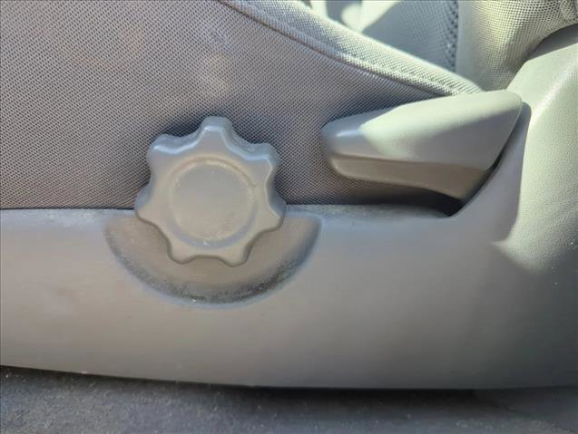 Used 2011 Toyota Tacoma 4x4 Access Cab V6 w/ TRD Sport Pkg image 10