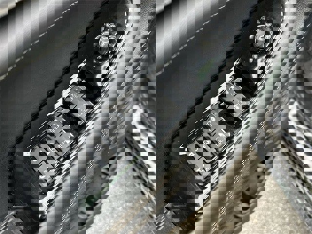 Certified 2022 Jeep Grand Cherokee L Overland image 16