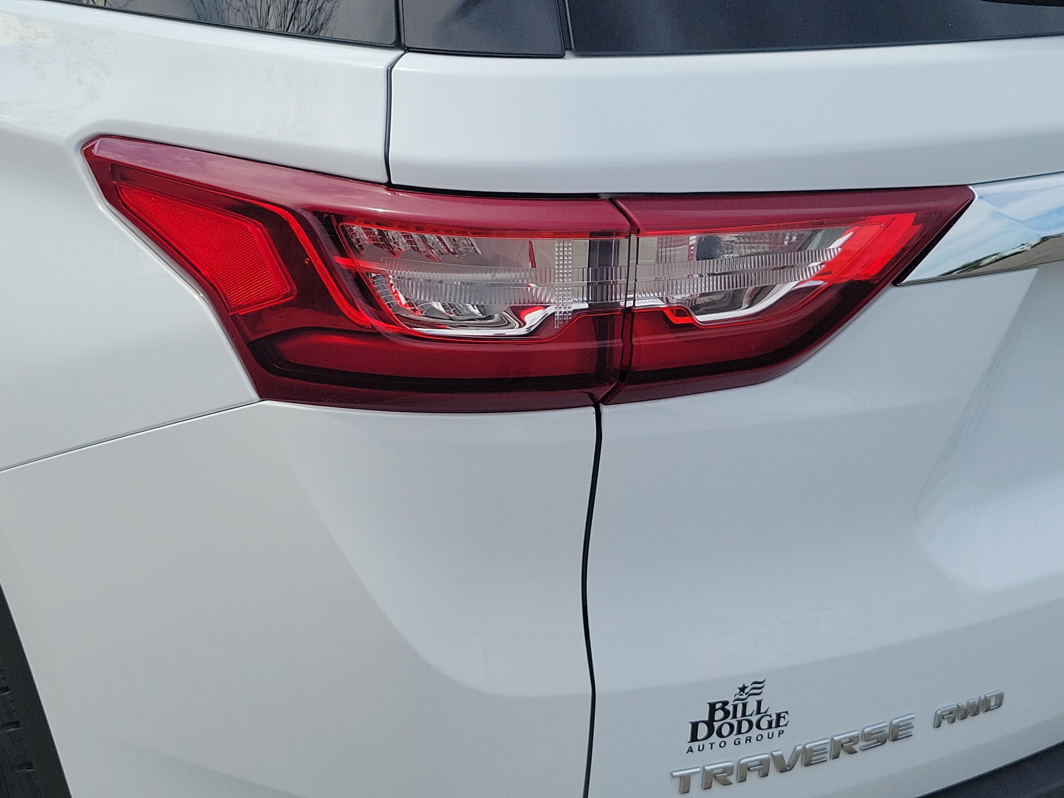 Used 2019 Chevrolet Traverse LT w/ LPO, Floor Liner Package AWD/4WD image 11