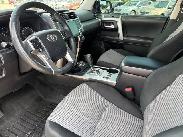 Used 2021 Toyota 4Runner SR5 AWD/4WD image 18