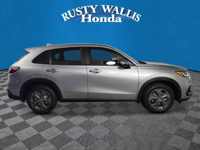 New 2027 Honda HR-V LX image 2