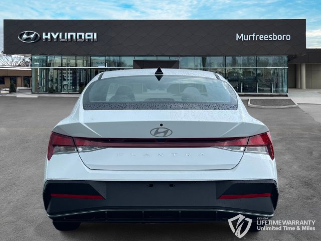 New 2026 Hyundai Elantra SE FWD image 6