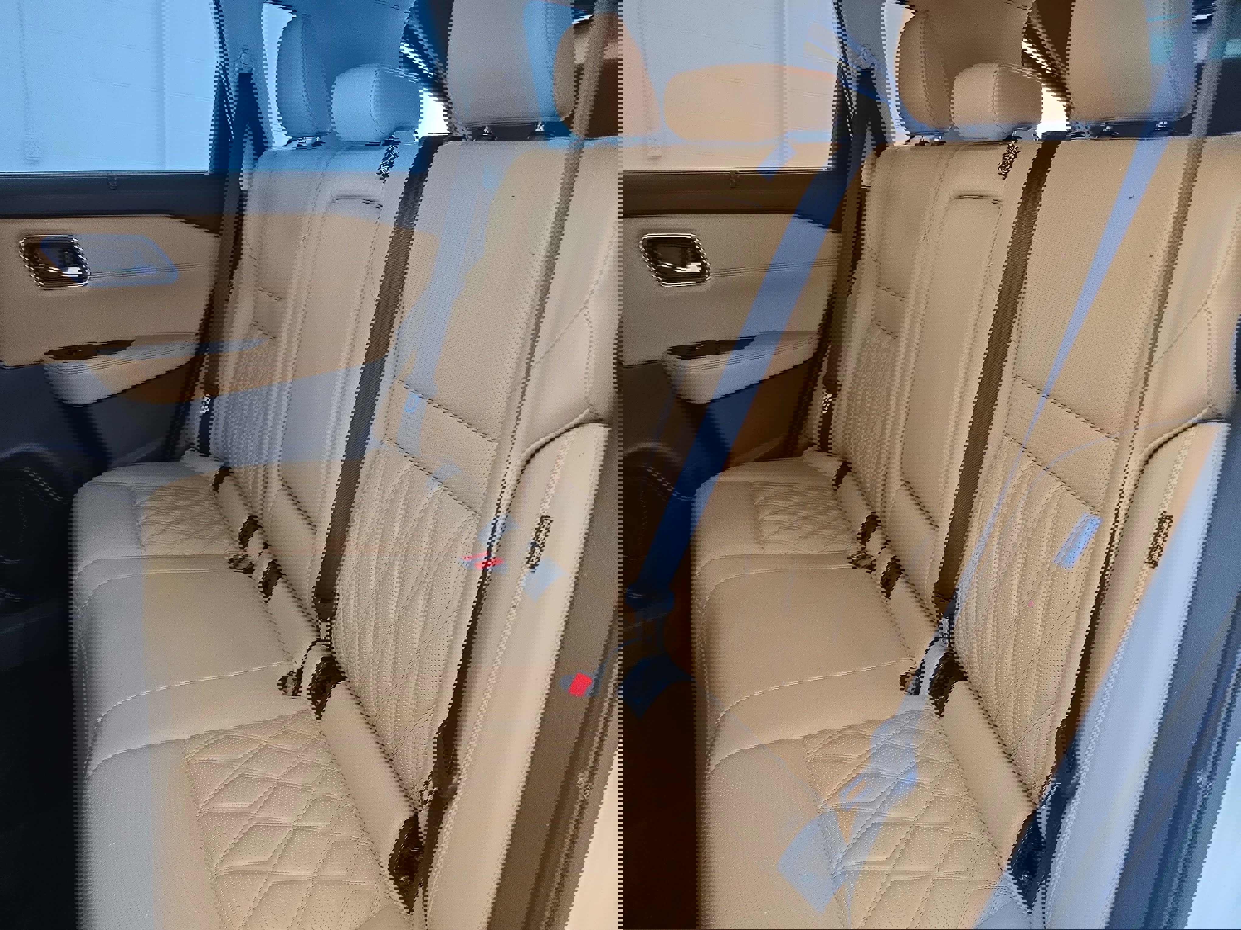 Certified 2022 Nissan Rogue Platinum w/ Head-Up Display Package FWD image 14