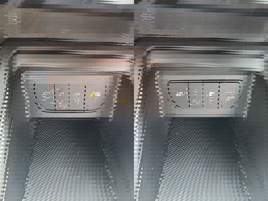 New 2026 Kia K5 LXS image 33