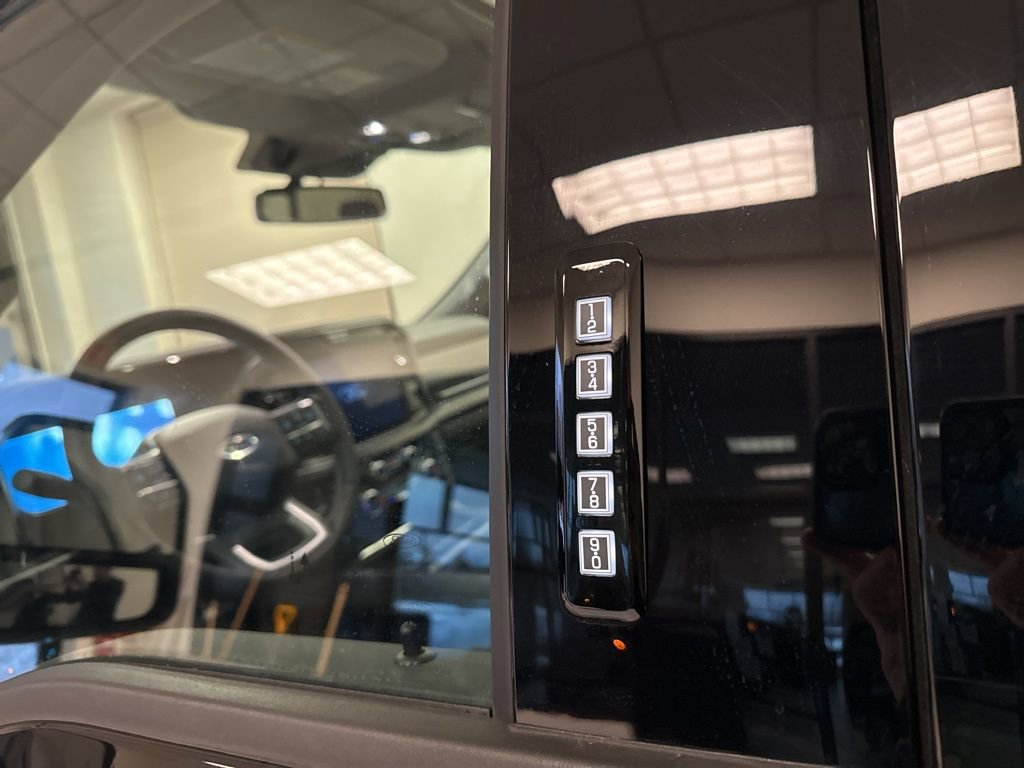 New 2026 Ford F350 Lariat w/ Tremor Off-Road Package image 7