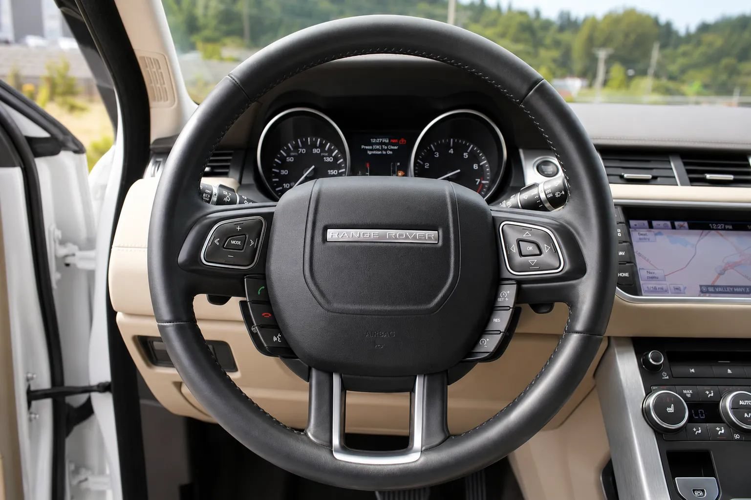 Used 2013 Land Rover Range Rover Evoque Pure Premium AWD/4WD image 11