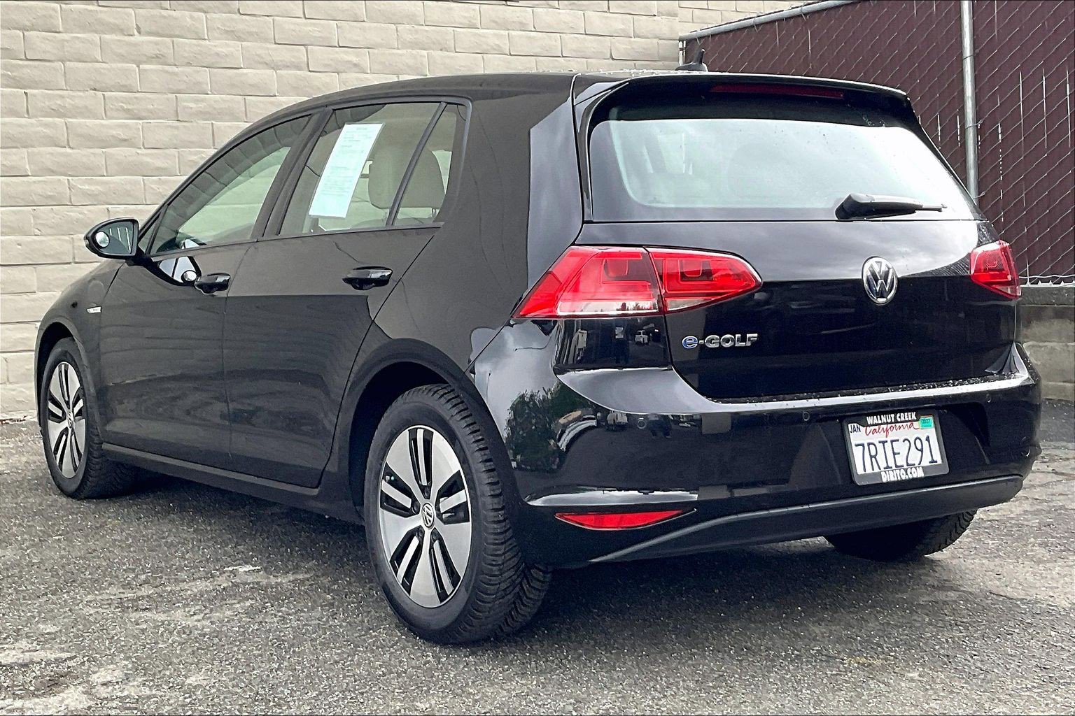 Used 2016 Volkswagen e-Golf SEL Premium FWD image 10