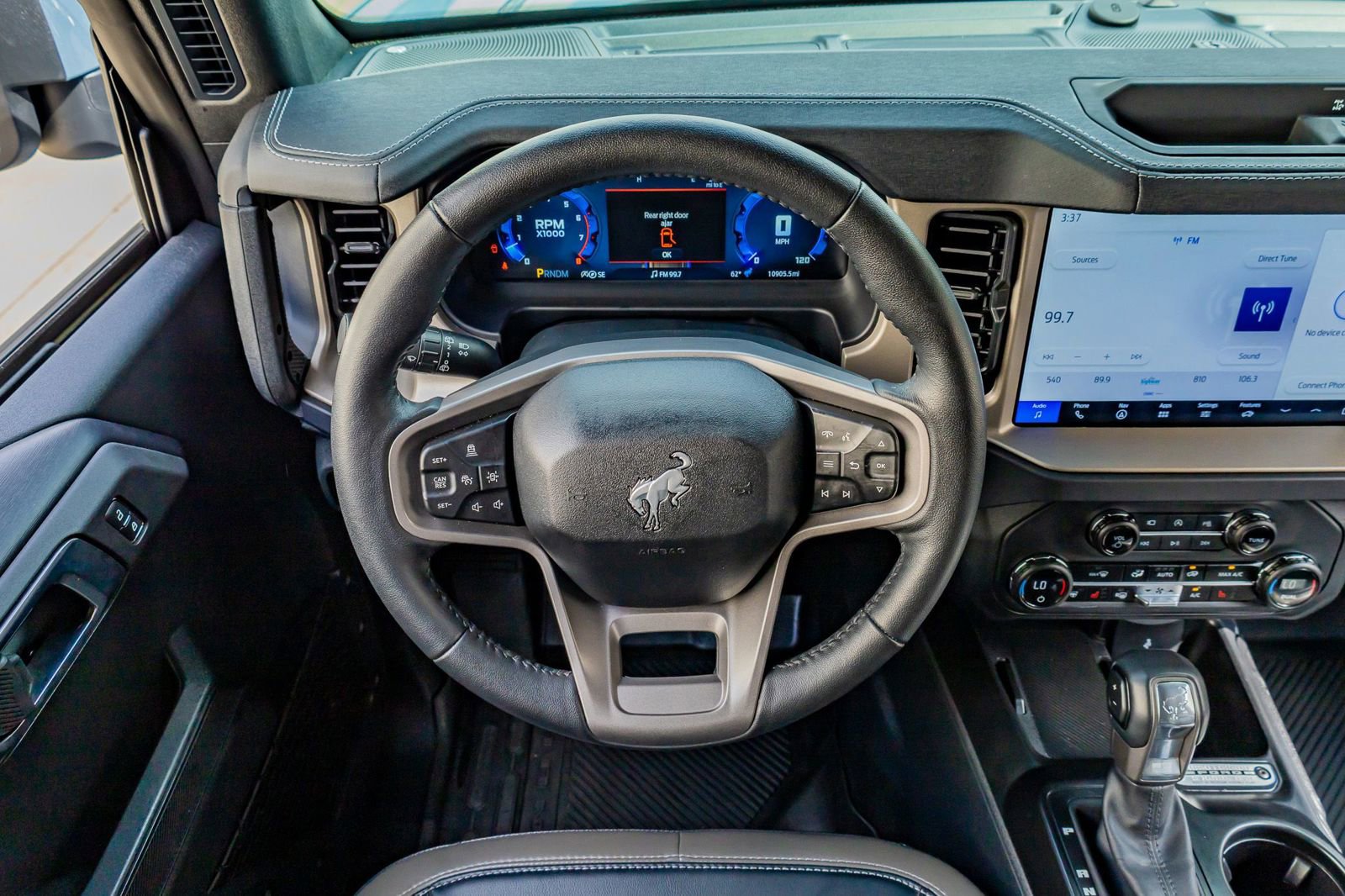 Used 2025 Ford Bronco Outer Banks image 19