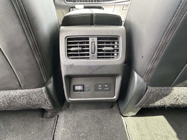 Used 2023 Nissan Rogue SL w/ SL Premium Package image 11