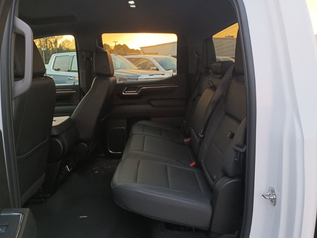 Used 2025 GMC Sierra 1500 SLT image 11