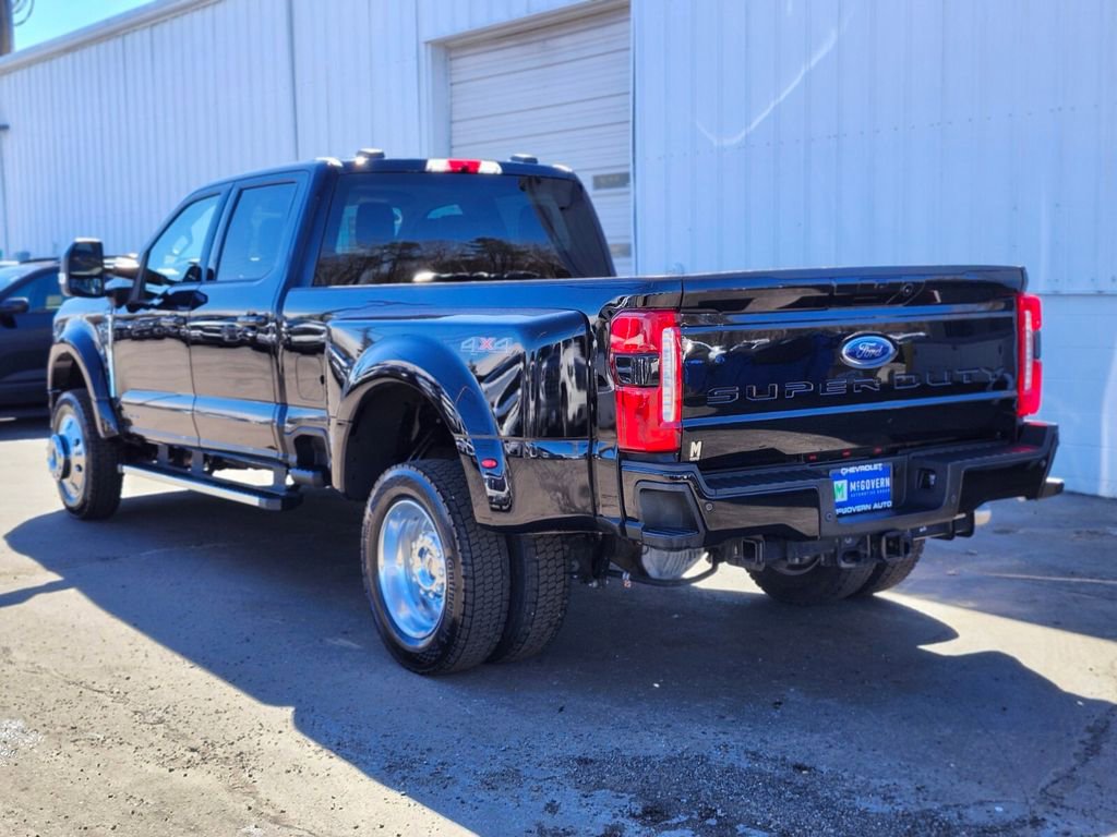 Used 2025 Ford F450 Lariat image 3