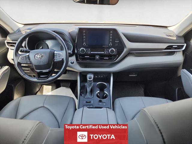 Certified 2021 Toyota Highlander XLE AWD/4WD image 12