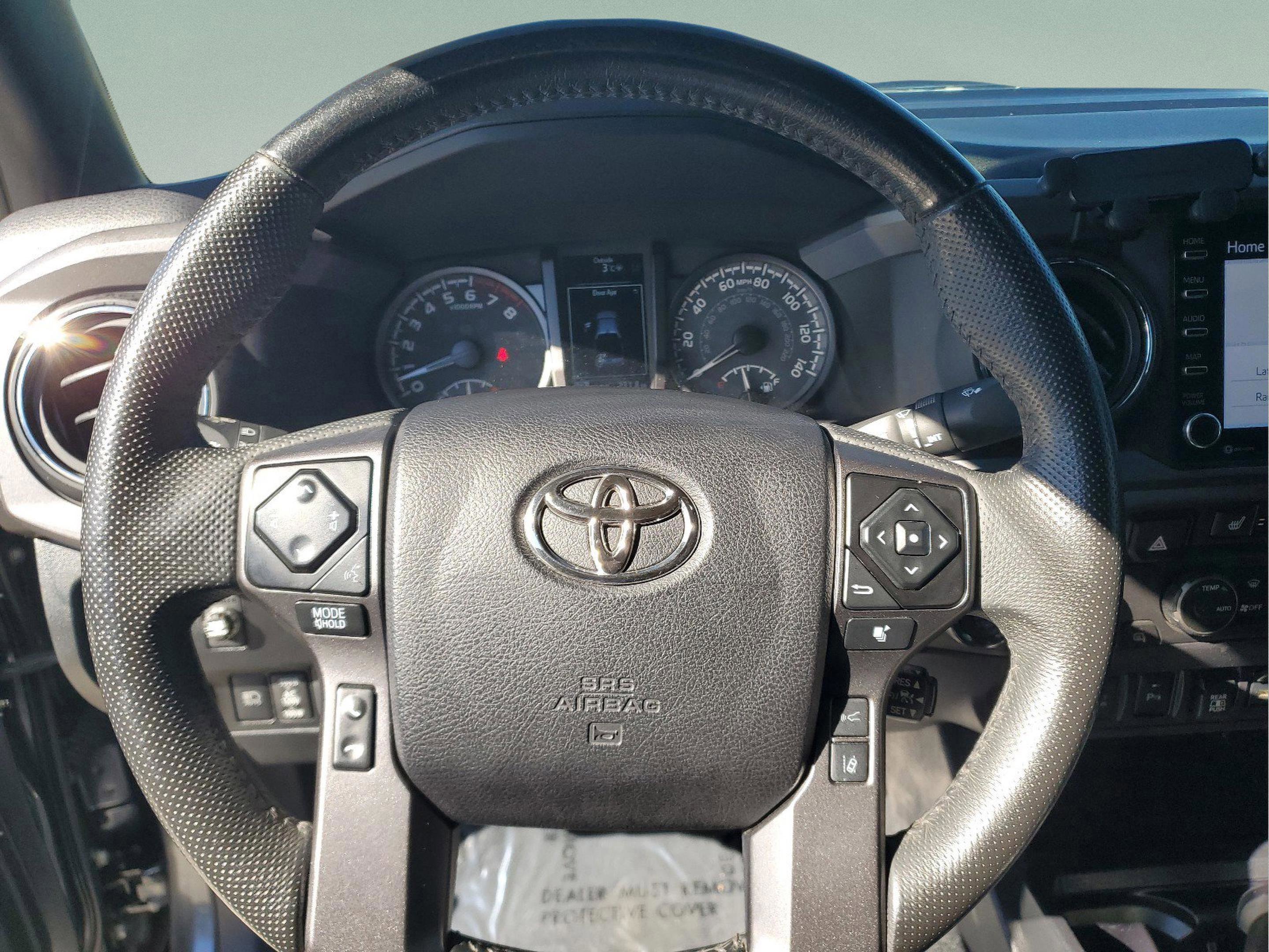 Used 2022 Toyota Tacoma TRD Sport image 18
