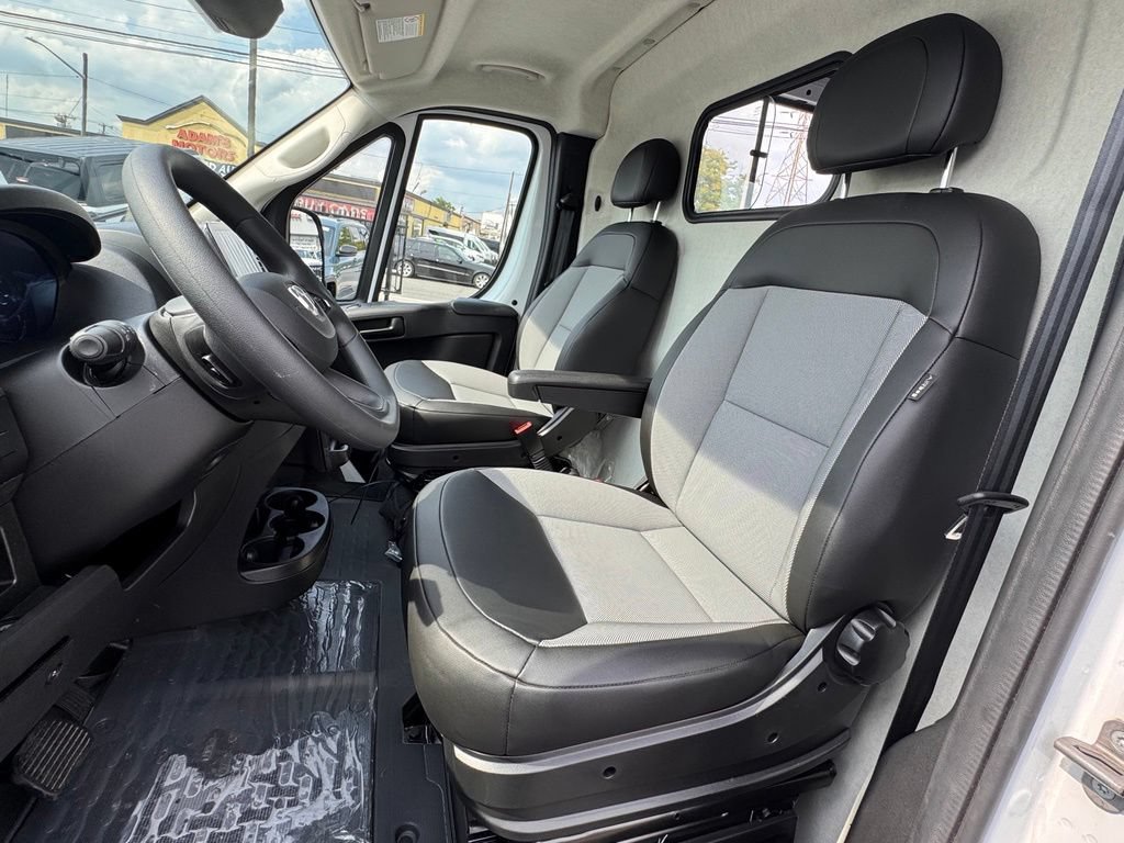 New 2026 RAM ProMaster 2500 w/ Convenience Group FWD image 17