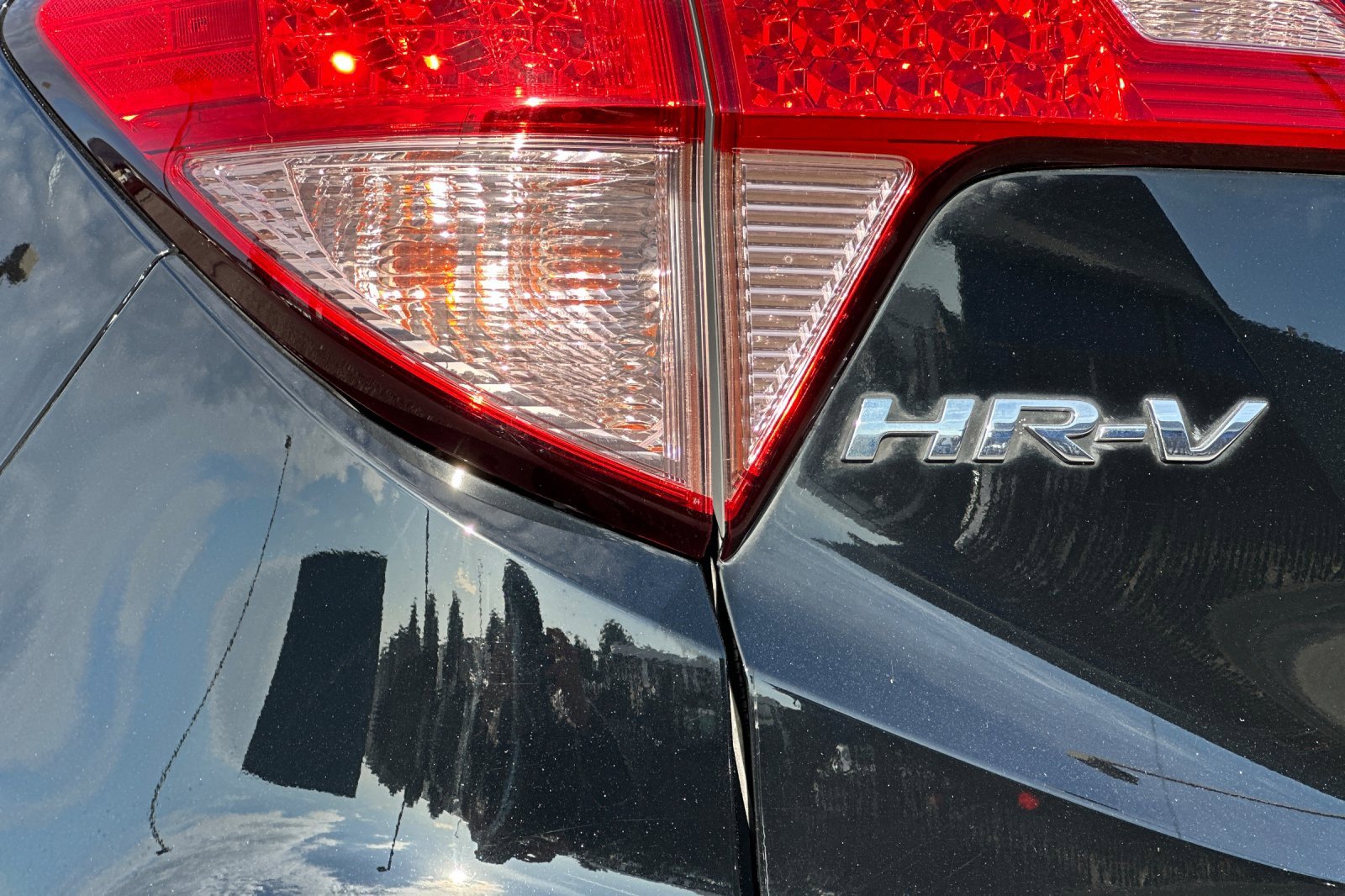 Used 2018 Honda HR-V EX image 29