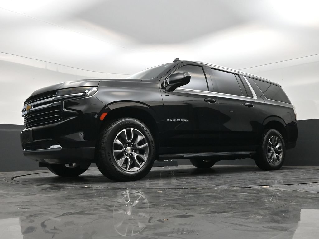 Used 2021 Chevrolet Suburban LT AWD/4WD image 19