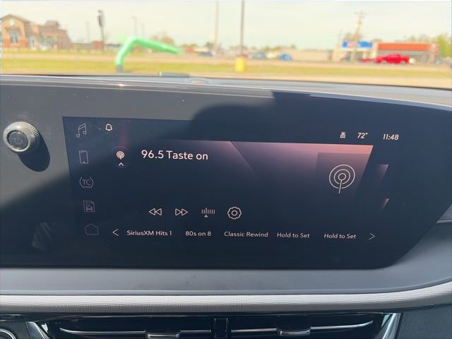 Used 2025 Buick Envista Avenir image 22
