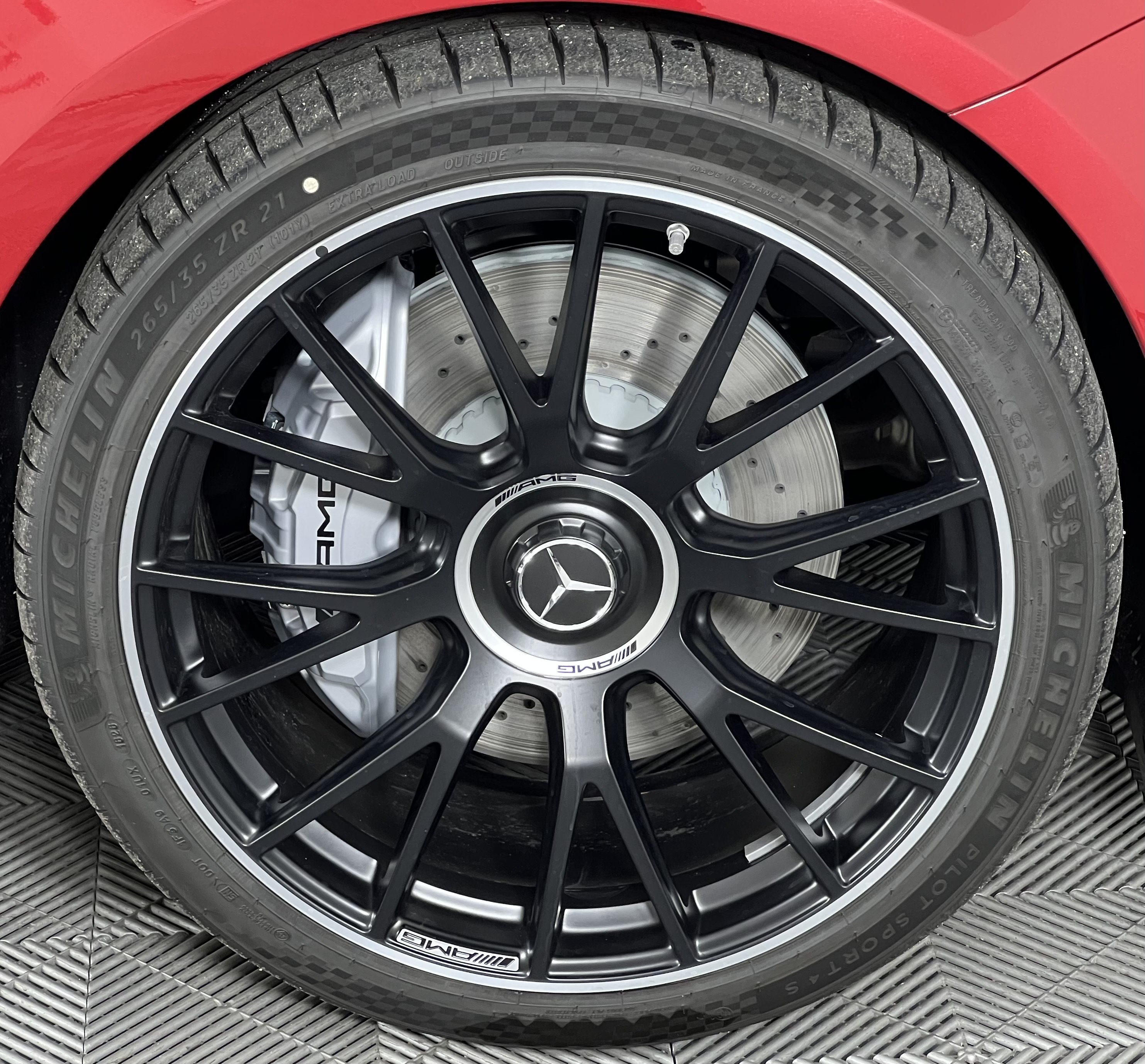 New 2026 Mercedes-Benz E 53 AMG e 4MATIC Sedan image 15