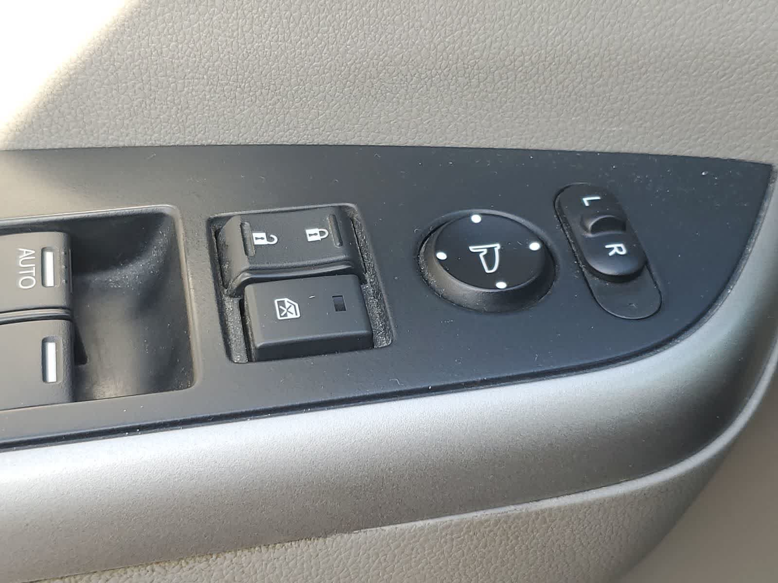 Used 2014 Honda CR-V EX-L image 25