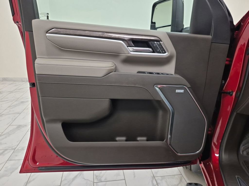 Used 2025 Chevrolet Silverado 3500 LTZ w/ LTZ Texas Edition image 23