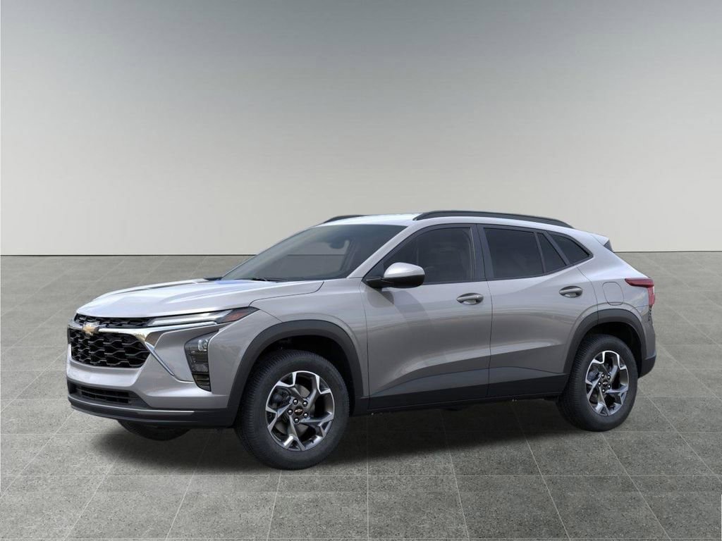 New 2026 Chevrolet Trax LT w/ Driver Confidence Package FWD image 2