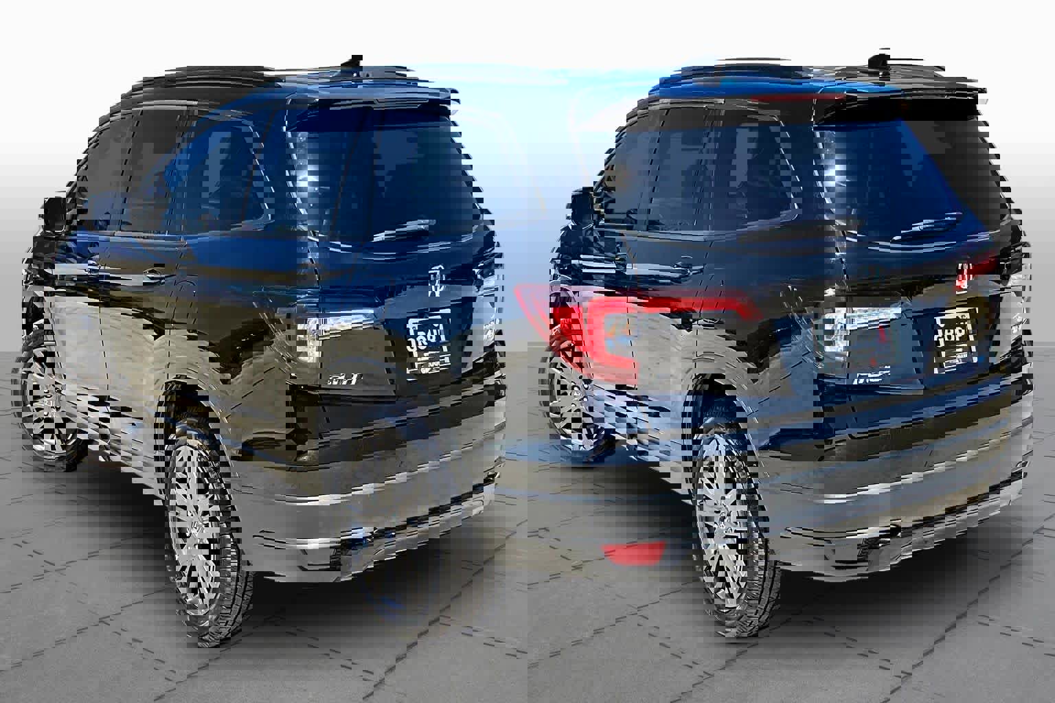 Used 2022 Honda Pilot Sport image 12