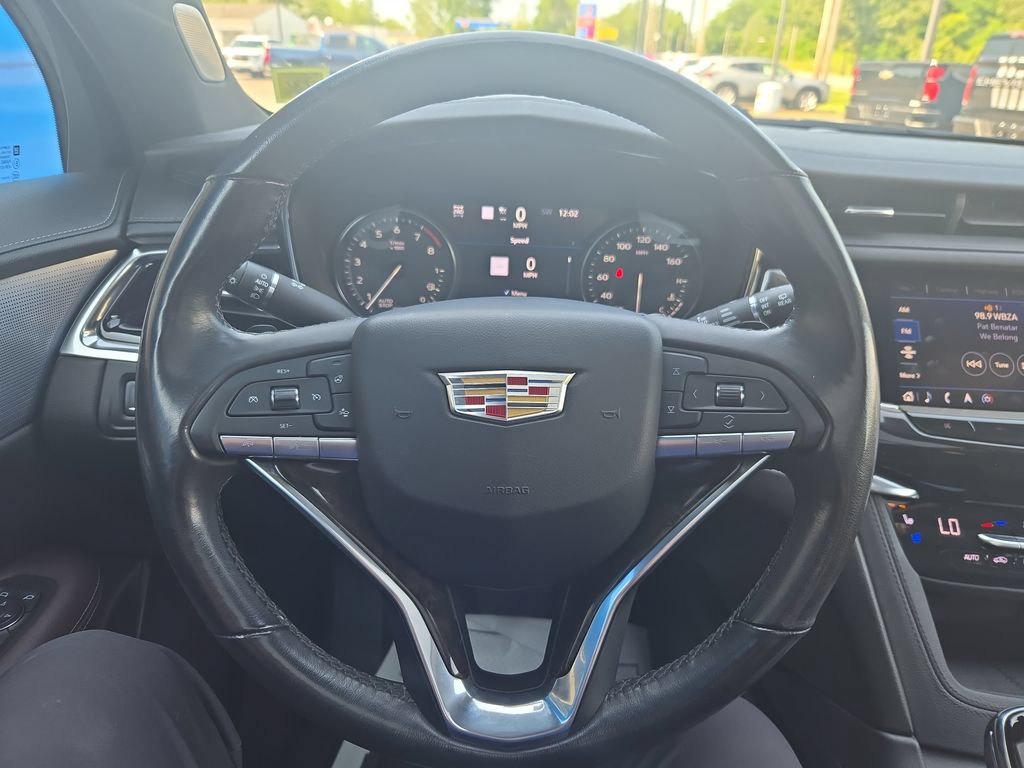 Certified 2020 Cadillac XT6 Premium Luxury AWD/4WD image 6