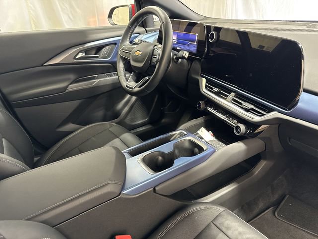 Certified 2025 Chevrolet Equinox EV LT w/ Convenience Package FWD image 28