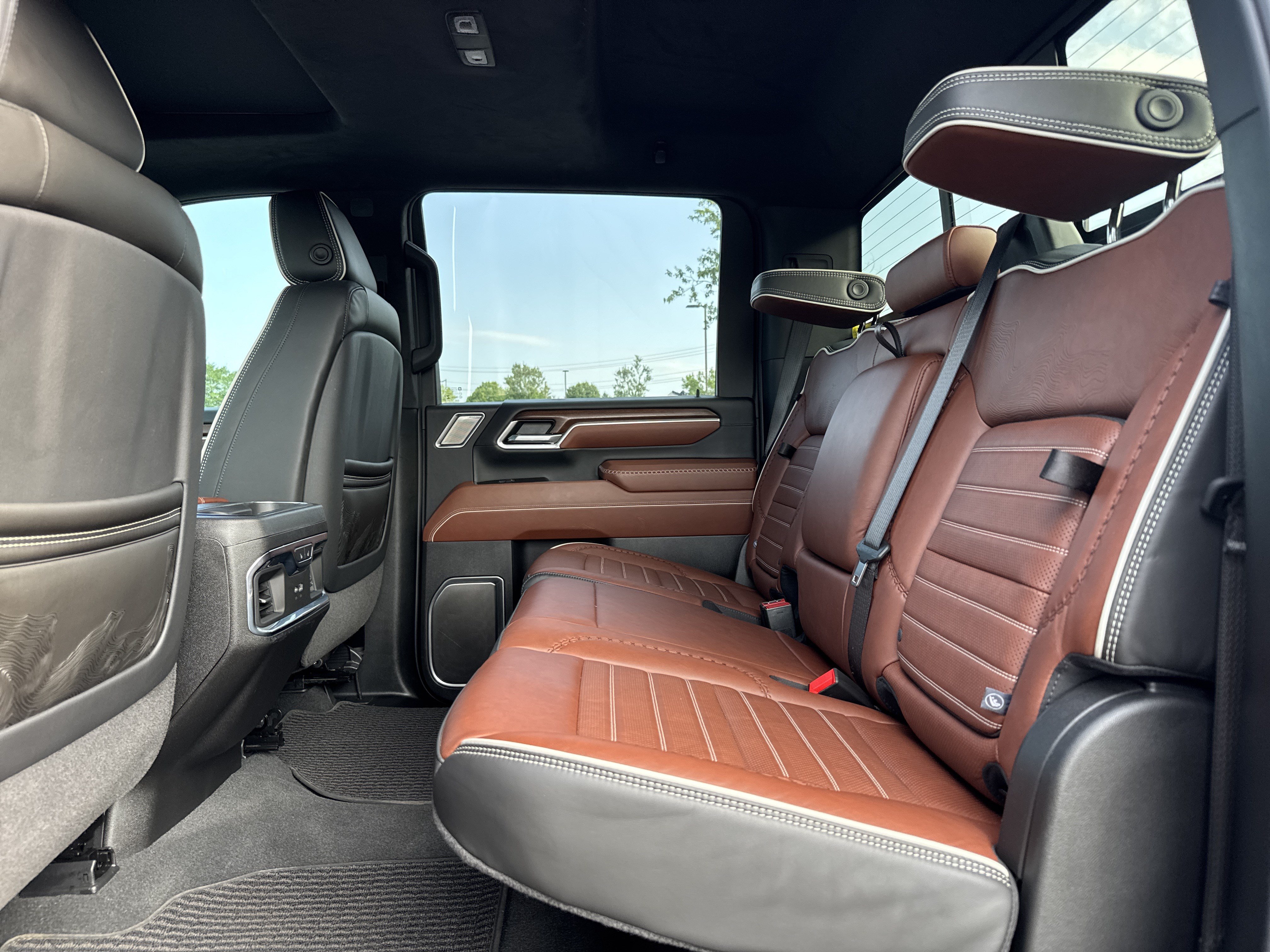 Used 2025 GMC Sierra 2500 Denali Ultimate AWD/4WD image 29