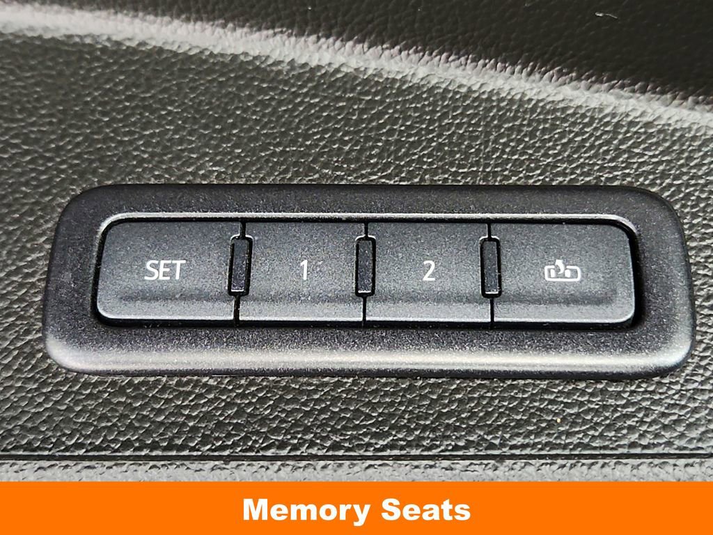 Used 2019 Chevrolet Suburban Premier image 25