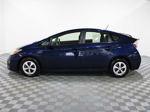 Used 2014 Toyota Prius Three FWD image 3