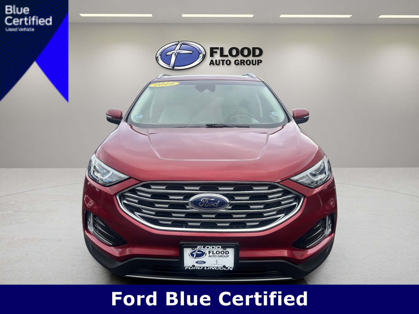 Used 2019 Ford Edge Titanium w/ Cold Weather Package AWD/4WD image 2