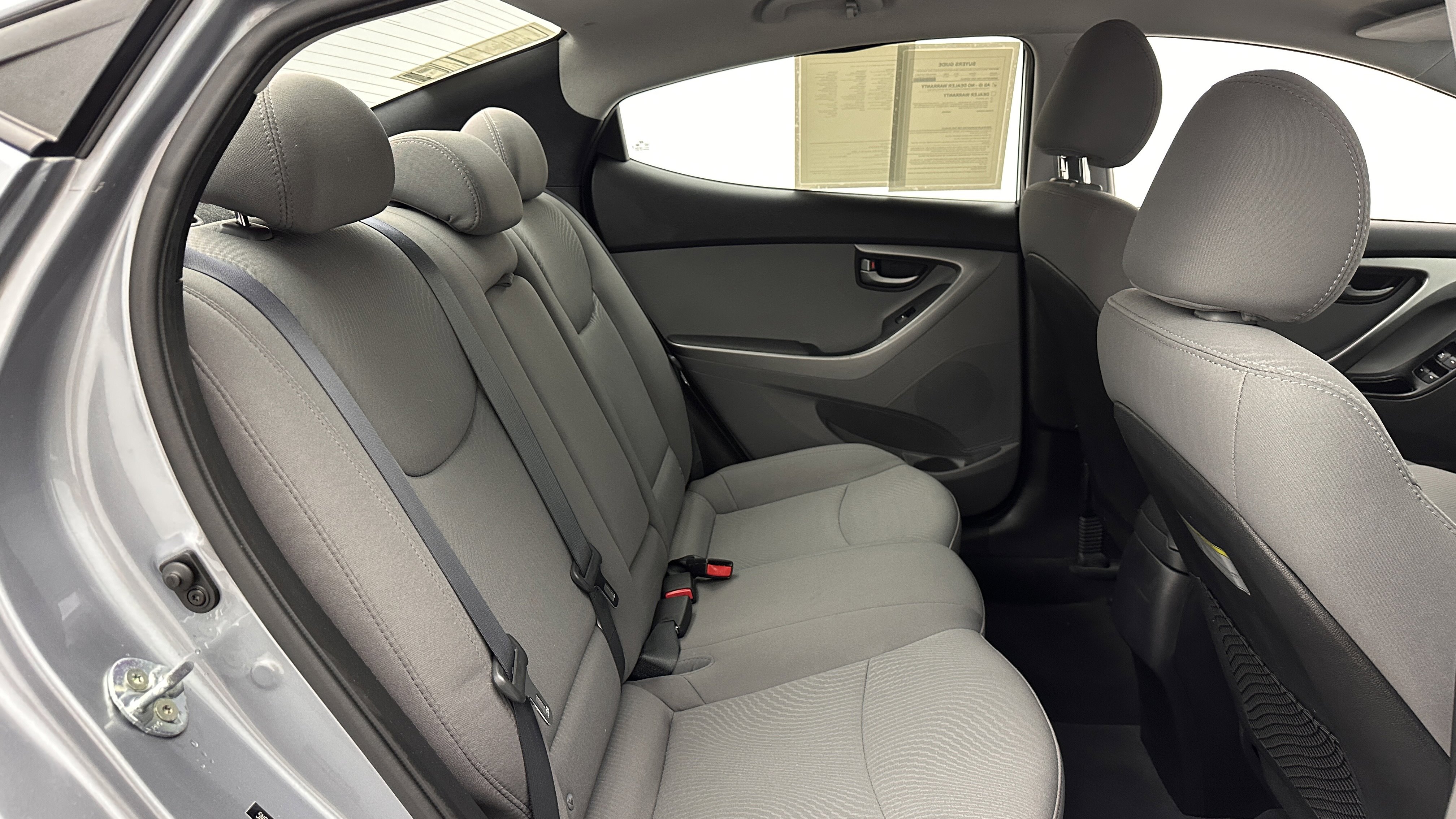 Used 2016 Hyundai Elantra SE FWD image 28
