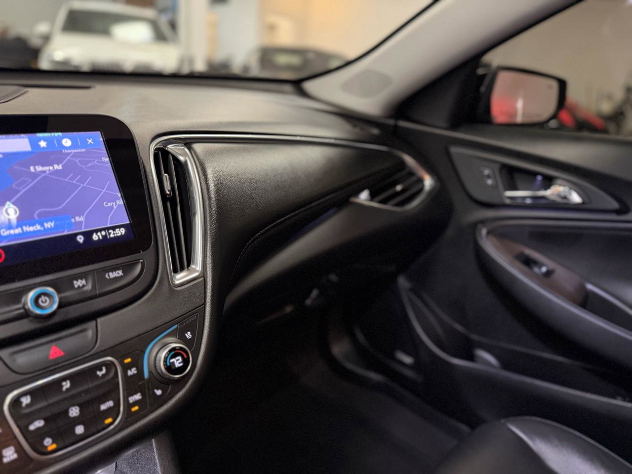 Used 2019 Chevrolet Malibu Premier w/ Sun and Wheel Package image 33