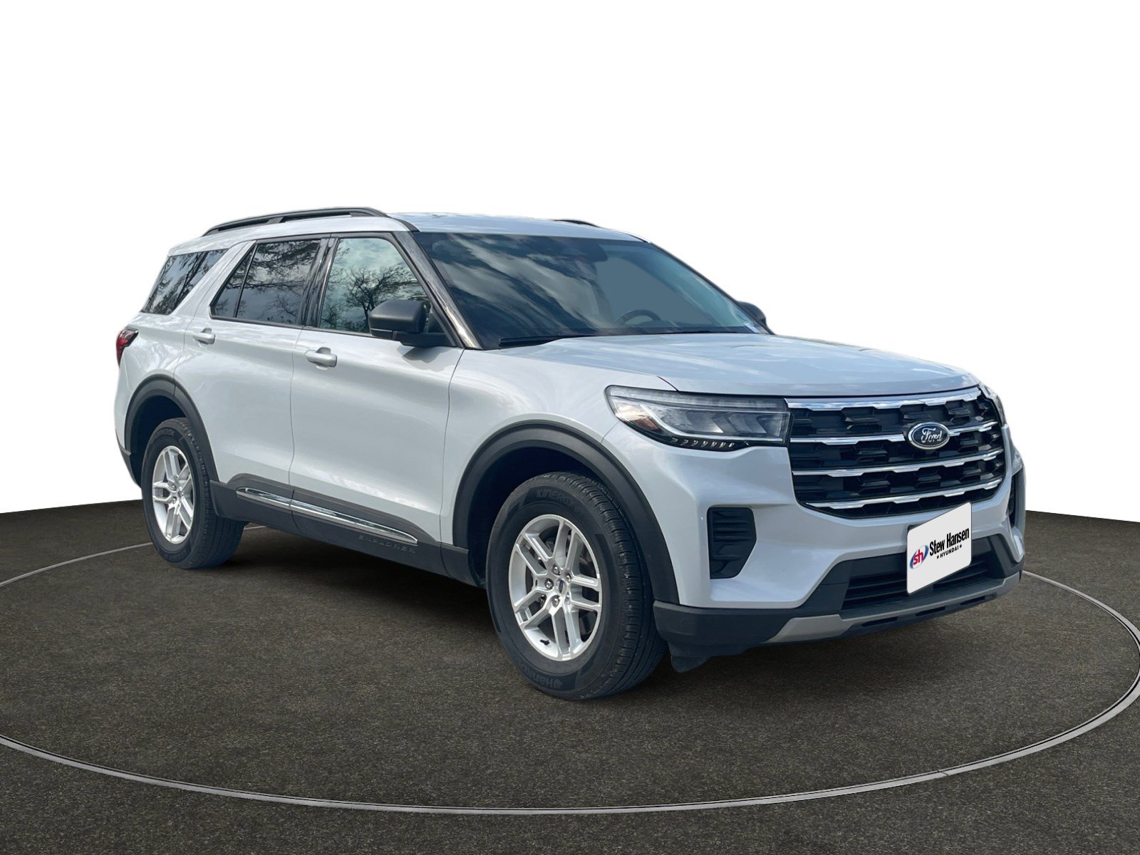 Used 2025 Ford Explorer Active image 9