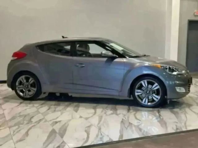 Used 2016 Hyundai Veloster w/ Option Group 02 image 38