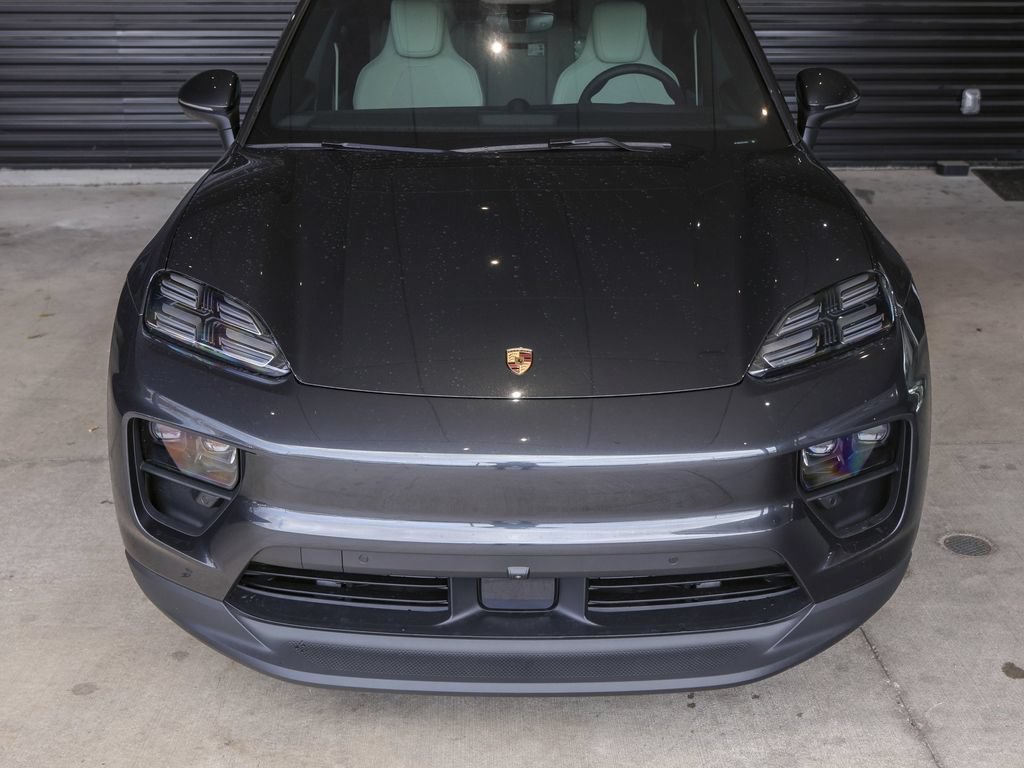 New 2026 Porsche Macan Electric RWD image 9