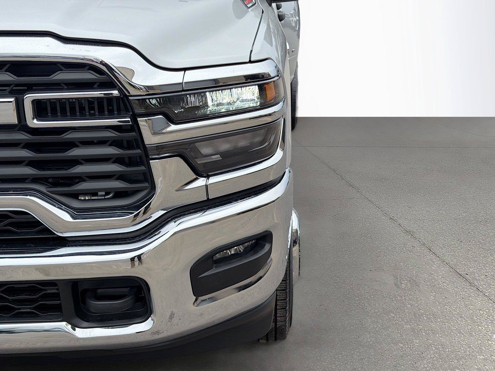 New 2026 RAM 3500 Tradesman w/ Chrome Appearance Group A AWD/4WD image 10