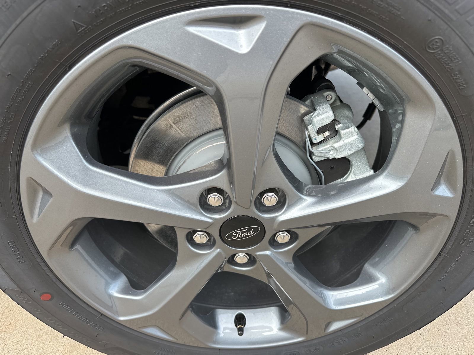 Used 2025 Ford Escape ST-Line w/ Equipment Group 301A image 9