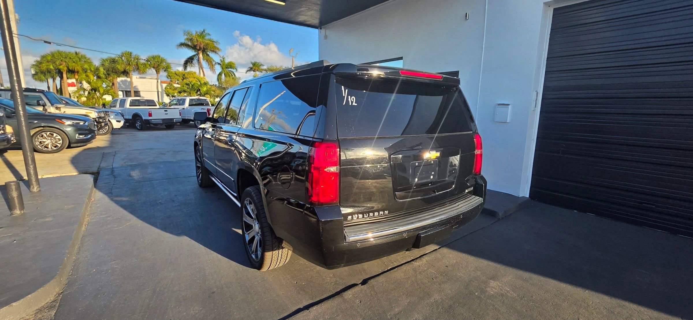 Used 2018 Chevrolet Suburban Premier AWD/4WD image 7