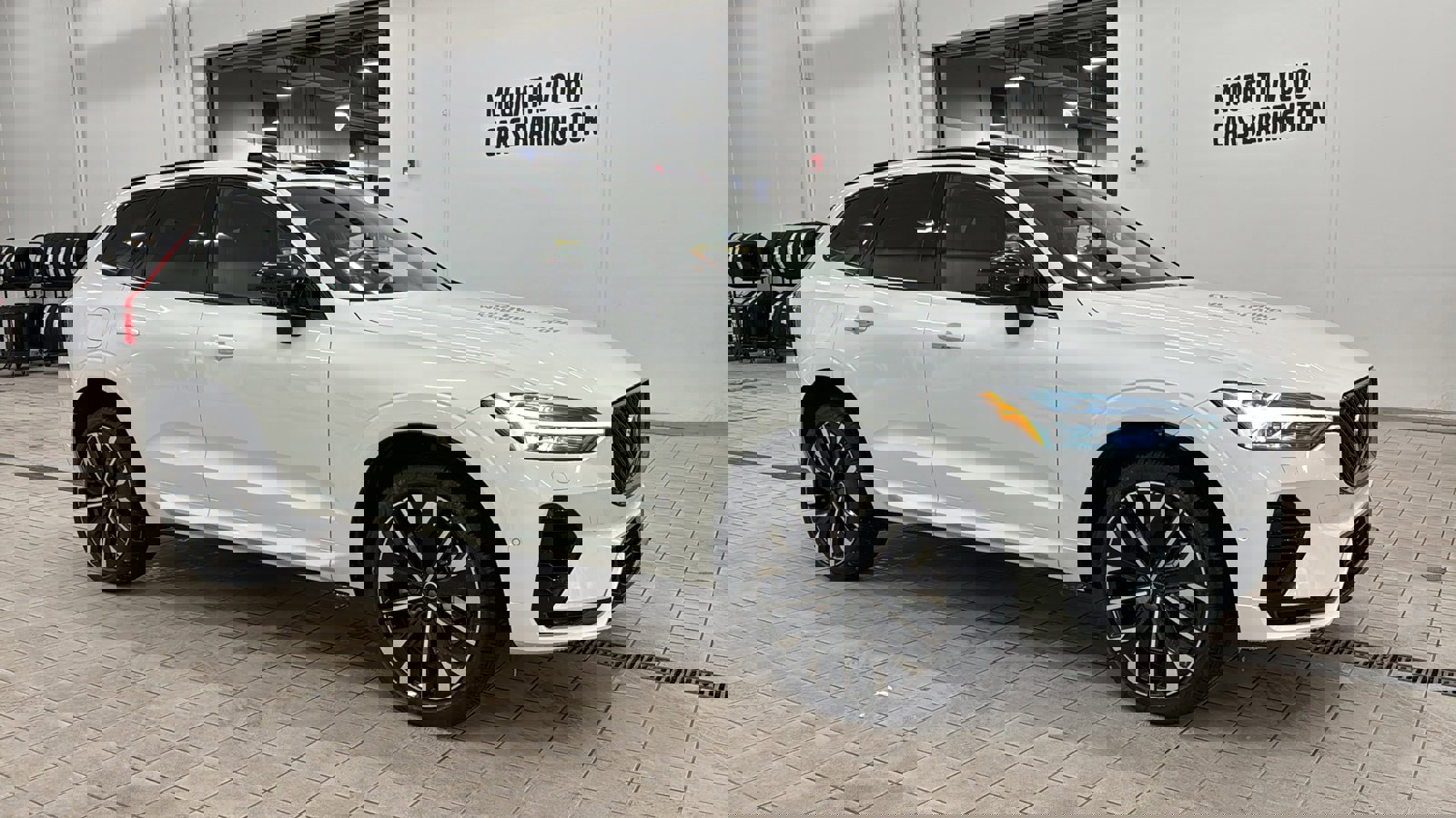 New 2026 Volvo XC60 T8 Ultra w/ Protection Package Premier image 3